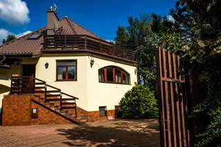 Гостевой дом Villa 37b Bed and Breakfast Варшава-0