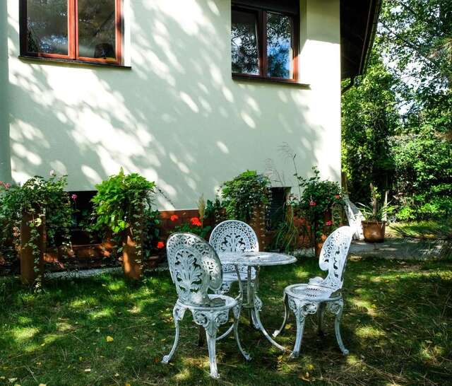 Гостевой дом Villa 37b Bed and Breakfast Варшава-15